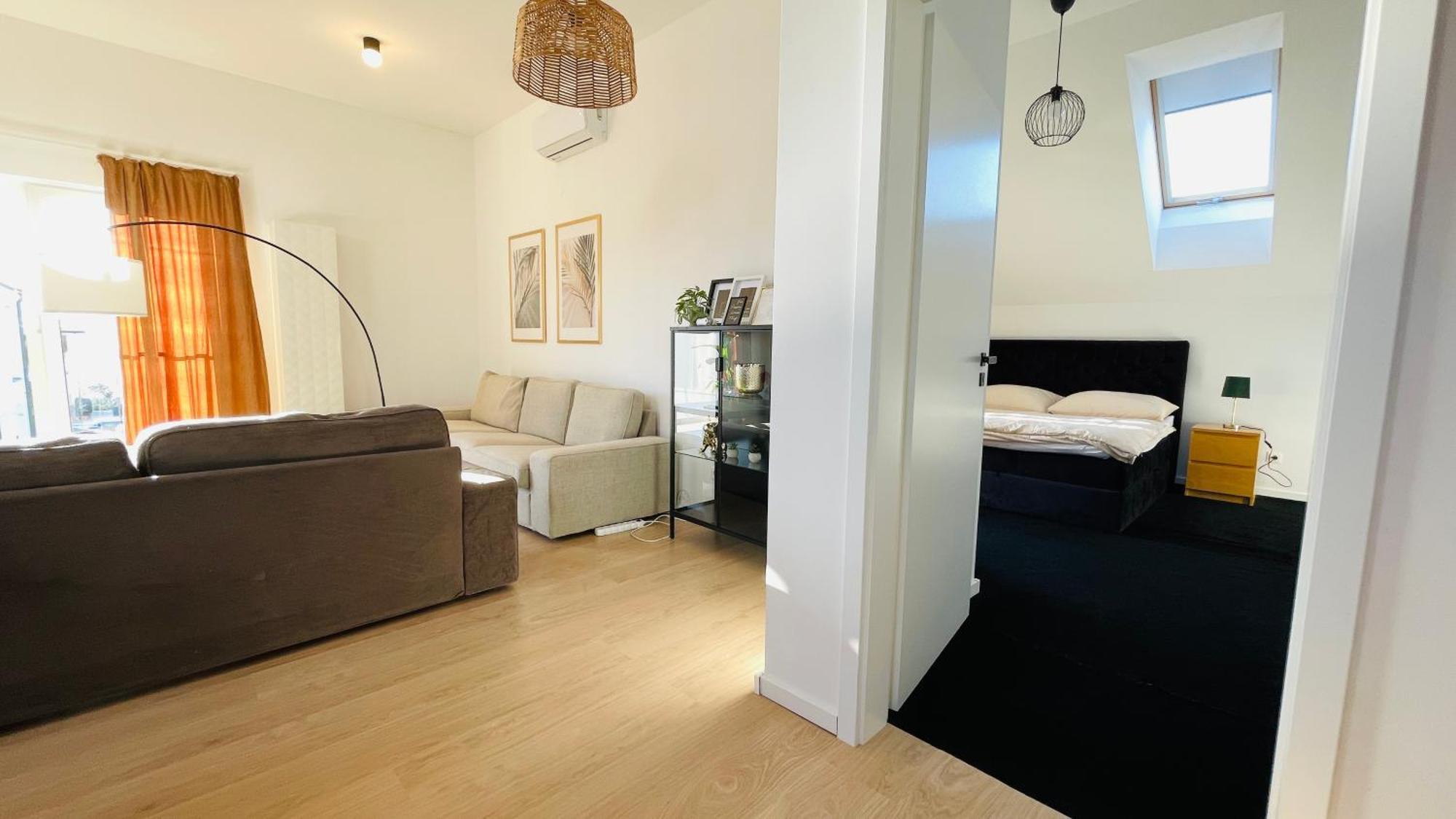 House Flow, 3 Room, Free 2 Parking Братислава Екстериор снимка