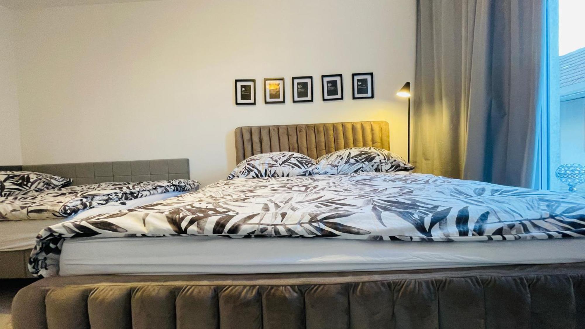 House Flow, 3 Room, Free 2 Parking Братислава Екстериор снимка